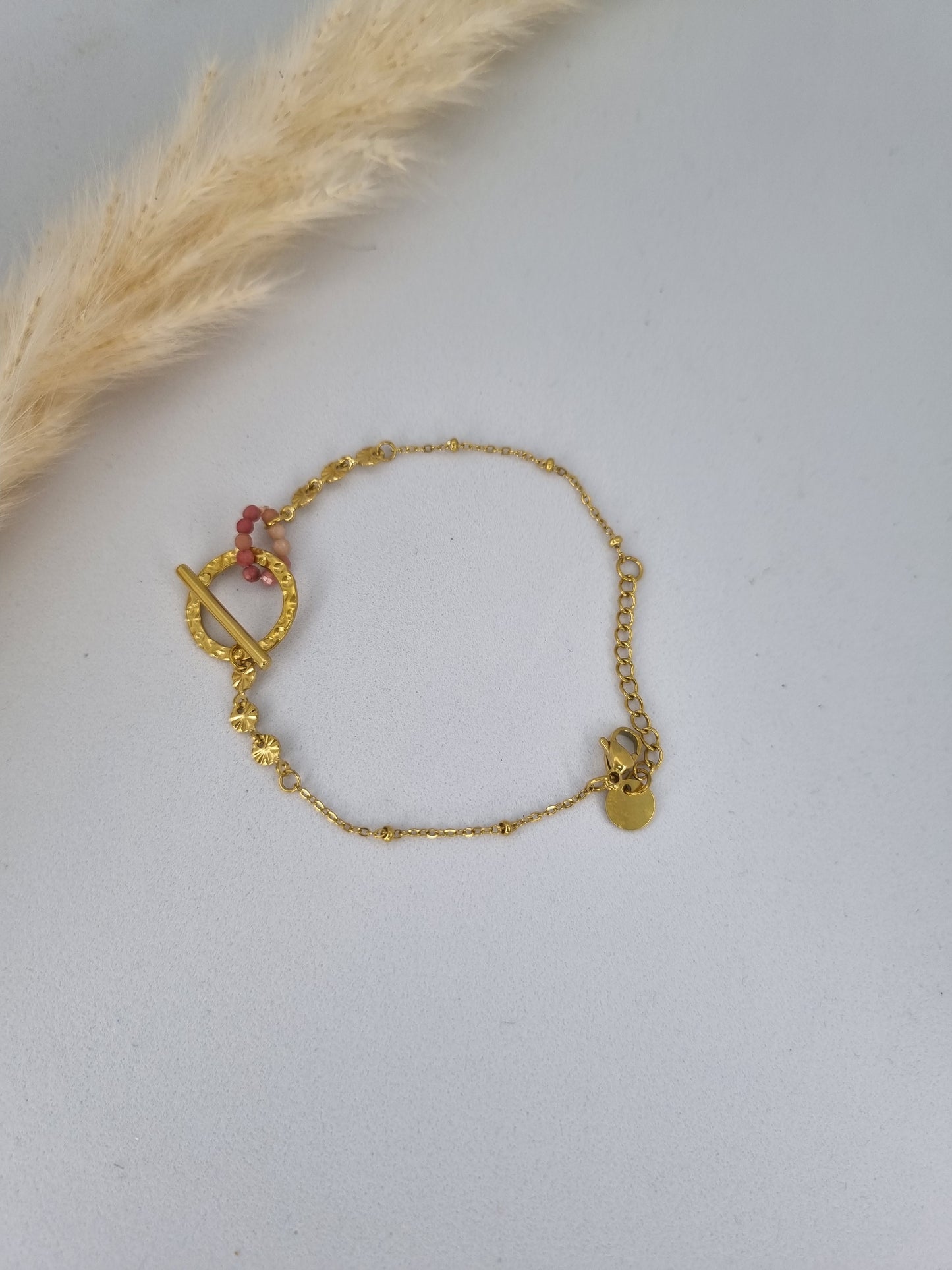 NOVA - Bracelet chaîne dorée avec pierre rose