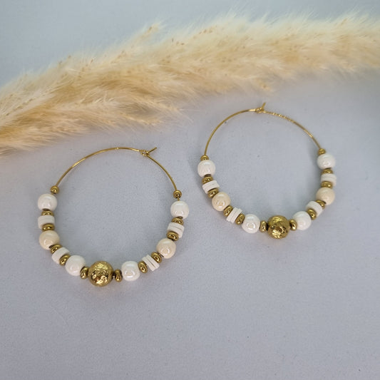 MAIA Créoles avec perles en céramique, perles heishi et boules dorée