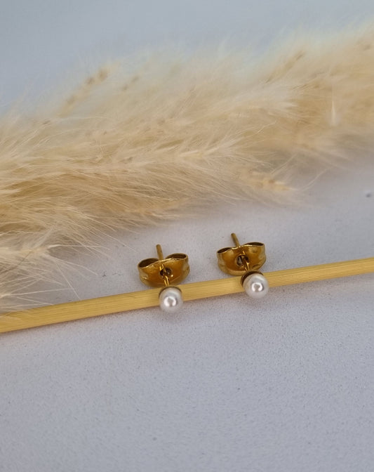 ANA –  Puces d'oreilles avec perle en 3 tailles