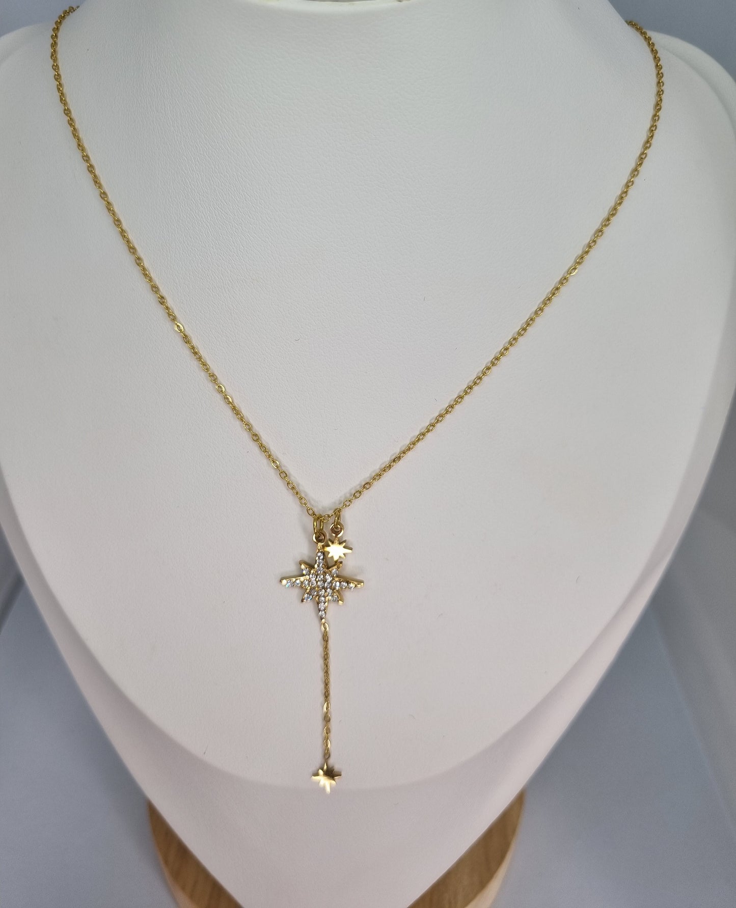 VENUS - Collier   doré en Y avec étoile strass